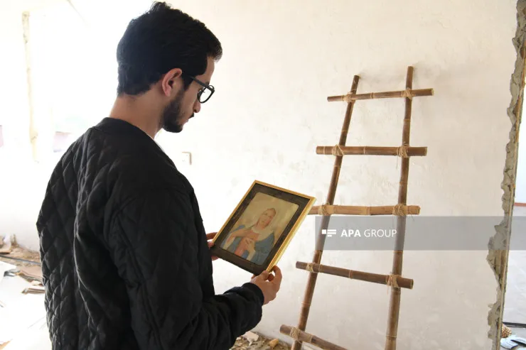 126 illik bina NARKOMANLARIN  yuvasına çevrilib – Sakinlər qorxu içində 