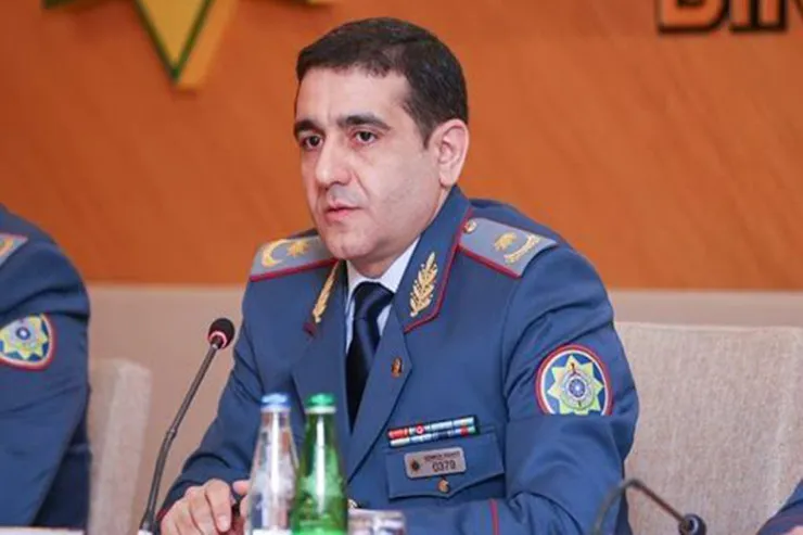 General Hüseynov istefa verdi 