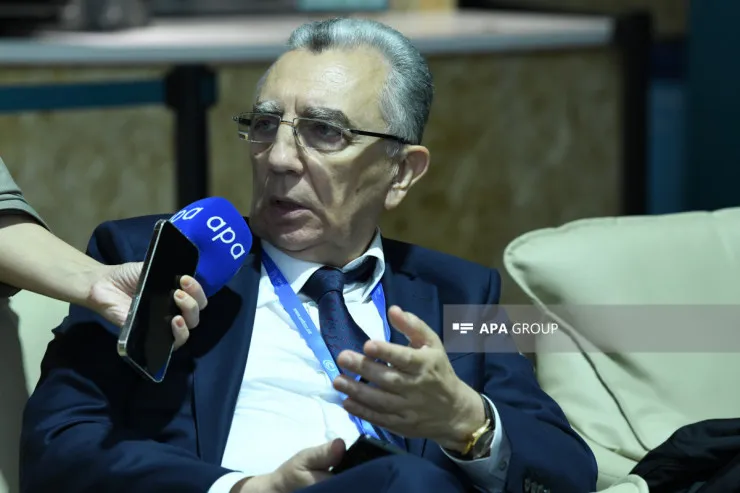 "Qədirbilməz məmurlar xəyanət yoluna düşürlər" - Eldar Əzizov