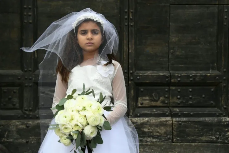 14 yaşlı qızı nişanladılar - Ata həbs edildi  -YENİLƏNİB 