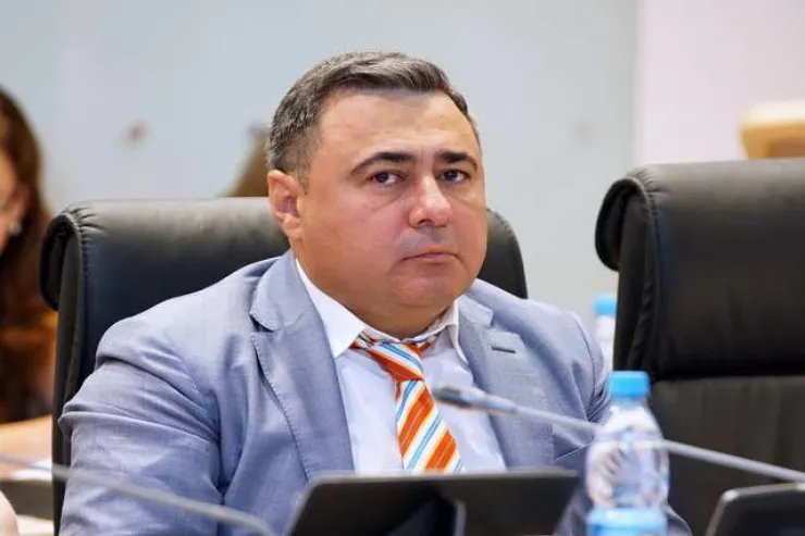 Azərbaycanlı deputatı  kimlər sıxışdırır? - Şirkətinə cinayət işi açıldı 