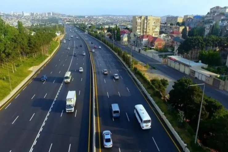 Bakıda ödənişli hərəkət zonaları  yaradılacaq
