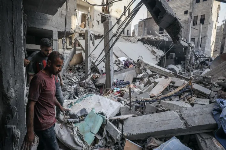 İsrail Qəzzanı VURDU:  14 nəfər öldü