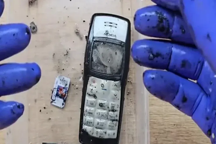15 il suda qalan telefon  Qara dənizdə tapıldı