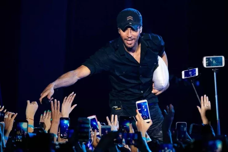 Enrike İqlesiasın Qazaxıstan konsertində qeyri-adi məhdudiyyət  olacaq