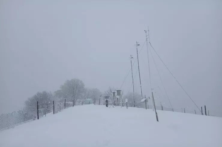 Azərbaycanda bu əraziyə 1 metr qar  yağdı - Faktiki HAVA 
