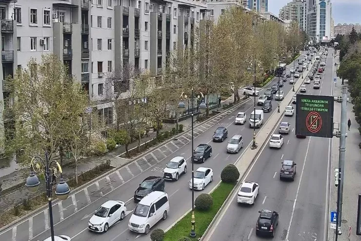 Bakıda bu yollarda sıxlıq var - SİYAHI 