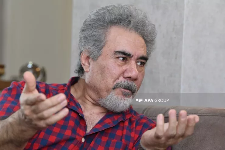 "Azərbaycanda efirə çıxmaq üçün gərək pul verəsən" - Ərdəbilli sənətçi ilə MÜSAHİBƏ 