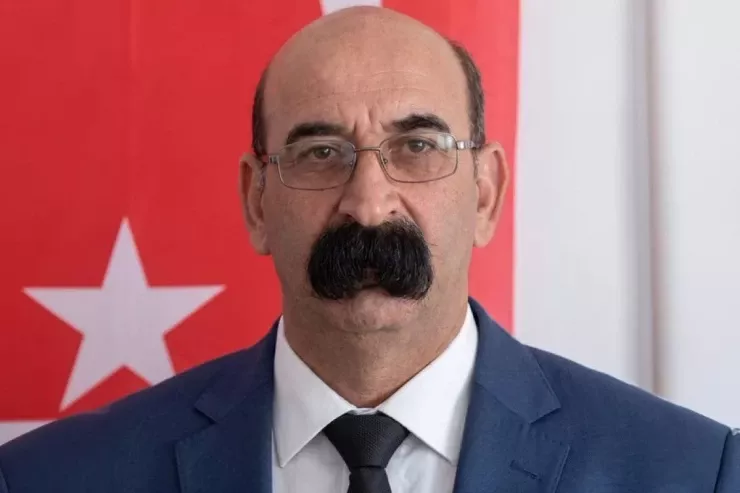 Sülh Partiyasının rayon təşkilatı sədrinin  bığı   ajiotaj yaratdı