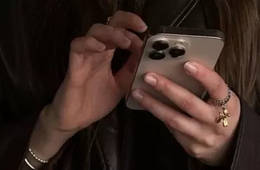 Telefonunuzun səs düymələrinin  bilmədiyiniz 4 gizli xüsusiyyəti