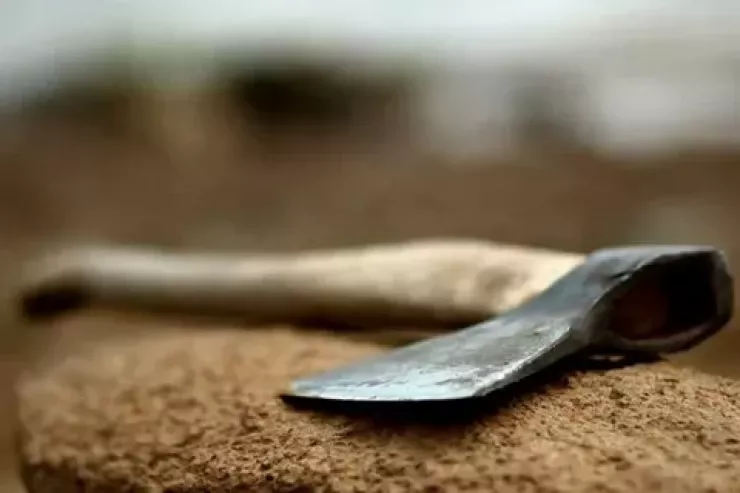 Gəncədə qadına həyat yoldaşı balta ilə xəsarət  yetirdi