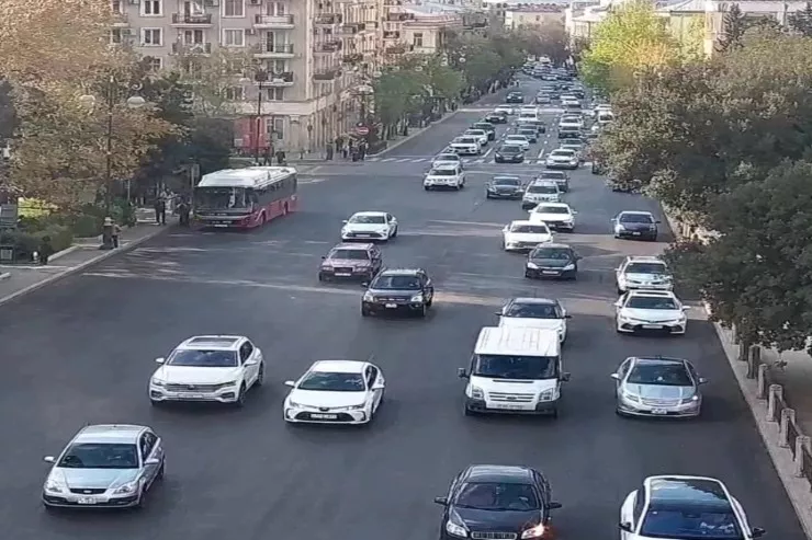 Bakıda bu yollarda sıxlıq var - SİYAHI 