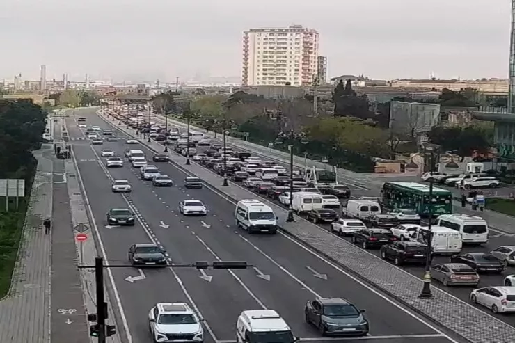 Bakıda bu yollarda sıxlıq var - SİYAHI 