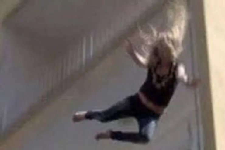 Bakıda daha bir FACİƏ:  19 yaşlı qız 19-cu mərtəbədən yıxılıb ÖLDÜ