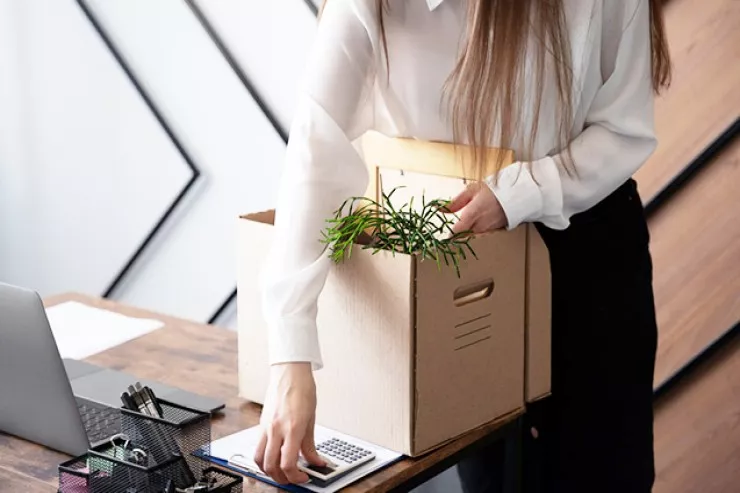 Azərbaycanlı uşağı təhqir edən müəllim işdən çıxdı 