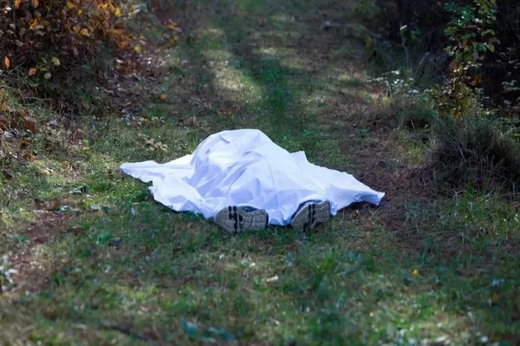 Goranboyda gənc oğlanın meyiti  ağacların arasından tapıldı