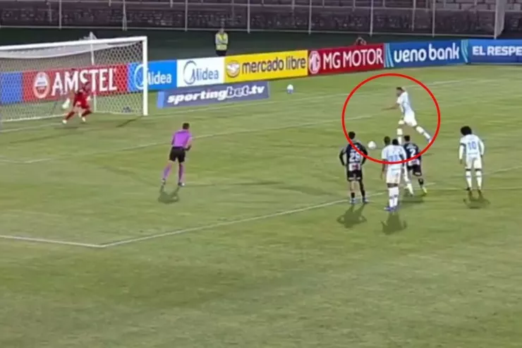 "Qalatasaray"ın keçmiş ulduzu  6 dəqiqədə 3 penaltini  vura bilmədi