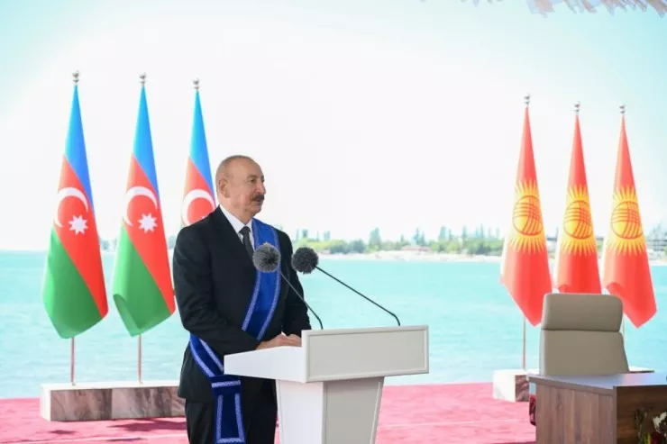 Azərbaycan və Qırğızıstan prezidentləri mətbuata bəyanatlarla  çıxış etdilər - VİDEO 