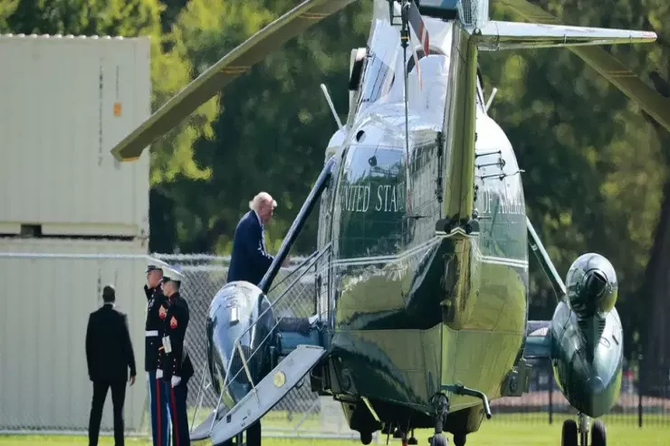 Trampın içində olduğu  helikopter son anda  qəzadan qurtuldu