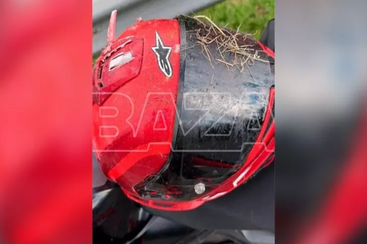 Motosikletçi qarğa ilə toqquşub "kontuziya" aldı 