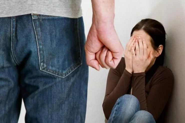 Hacıqabulda qayınata qızını döyən  kürəkənini belə CƏZALANDIRDI 
