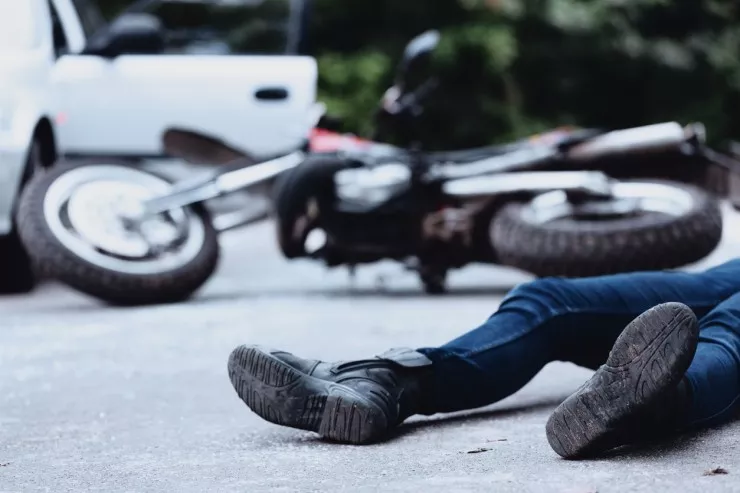 Ucarda motosiklet piyadanı  vurdu, iki nəfər yaralandı