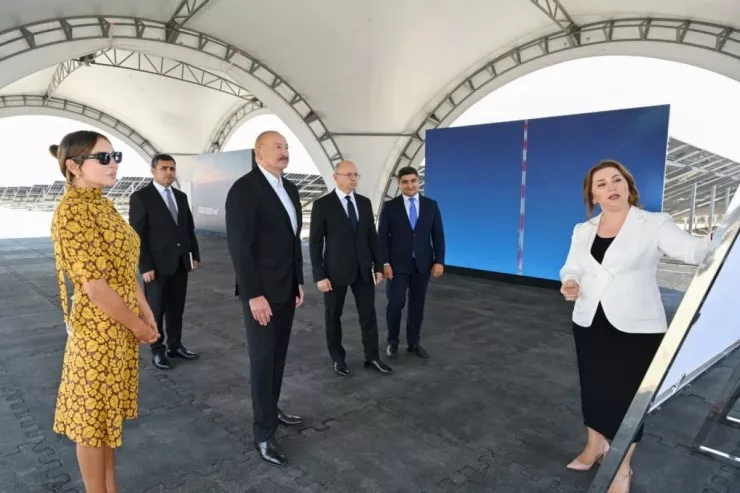 Prezident Naxçıvanda Günəş Elektrik stansiyalarında görülən işlərlə tanış oldu 