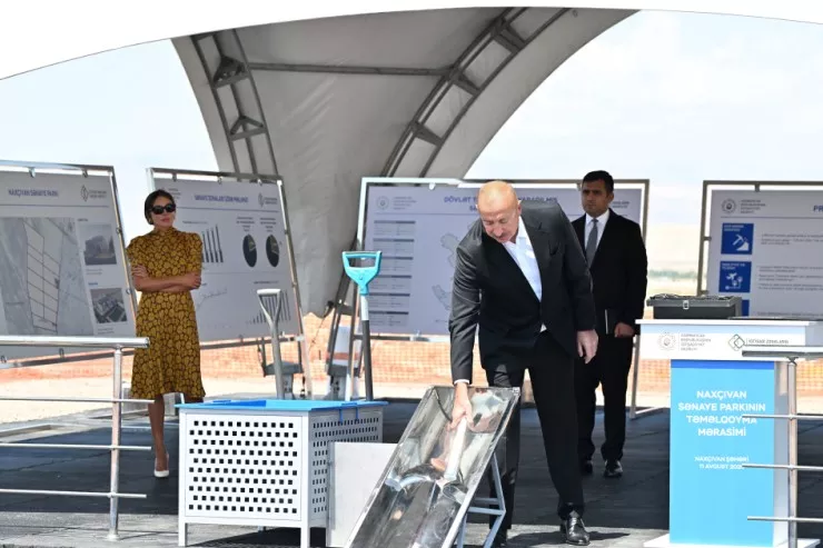 Prezident Naxçıvan Sənaye Parkının  təməlini qoydu