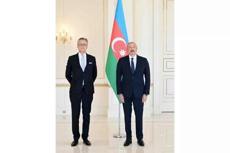 İlham Əliyev Almaniyanın yeni səfirinin etimadnaməsini qəbul edib-FOTOLENT 