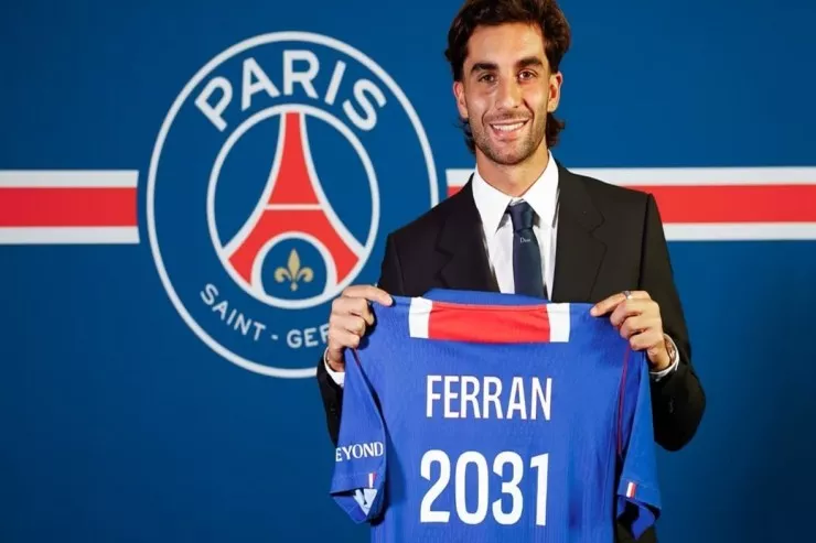 Torres   "Baraselona"dan PSJ-yə  keçdi