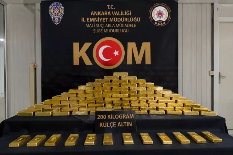 Türkiyədə din arxasında gizlənənlər, bircə ünvandan 200 kilo külçə qızıl çıxdı 