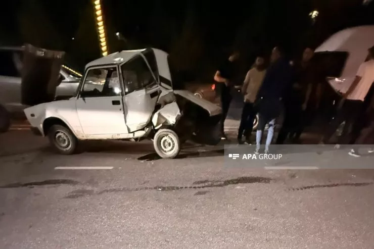 Qubada iki avtomobil  toqquşdu