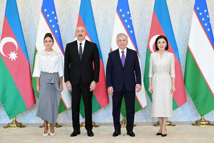 Prezidentlər və birinci xanımlar birgə foto çəkdirdilər 