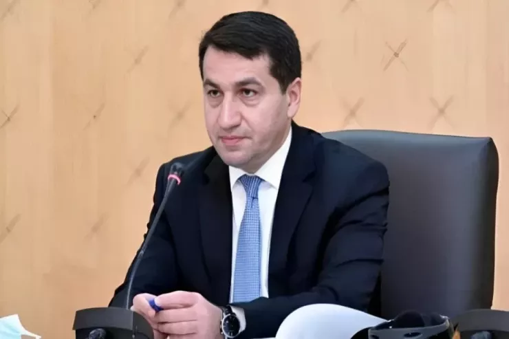Zelenski Hikmət Hacıyevi təltif etdi 