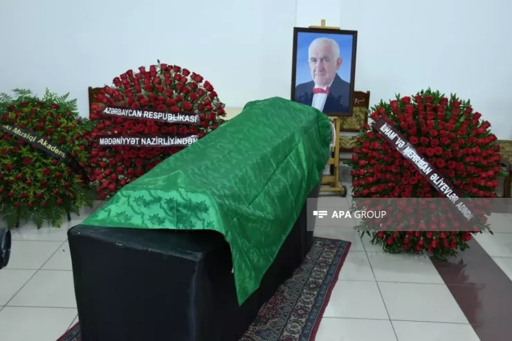 Prezident və xanımı Xalq artisti Tofiq Bakıxanovun vida mərasiminə əklil göndərdi - YENİLƏNİB 