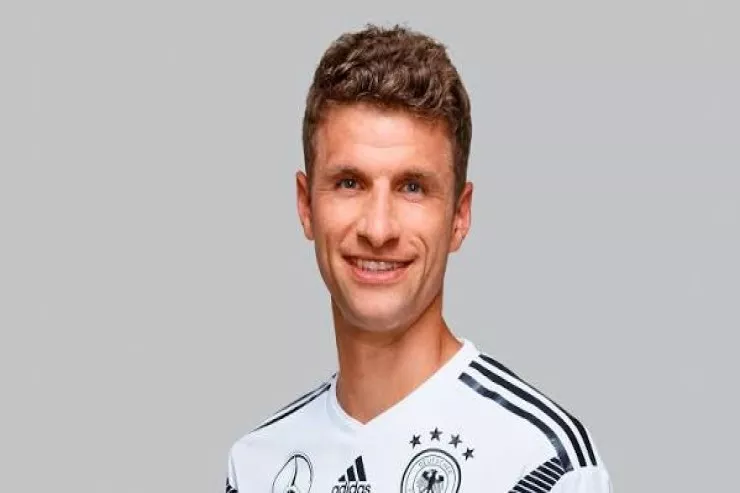 Müller və komanda yoldaşları bu klubun sahibi oldular 
