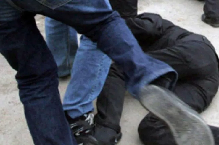 Ona siqaret verməyən  oğlanı döydü, həbs olundu - Lənkəranda ŞOK OLAY 