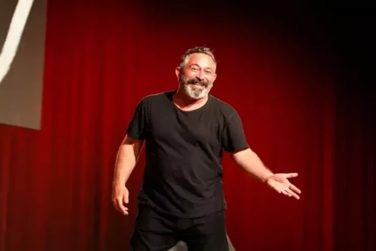 Cem Yılmaz  xəstəxanaya yerləşdirildi