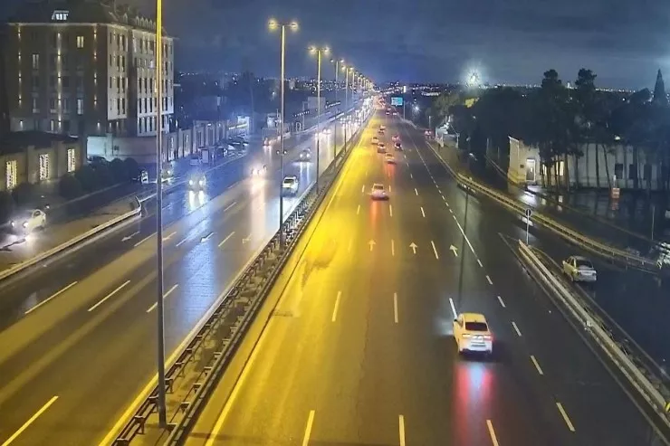 Yollarda buzlaşma - Sürət həddi endirildi 