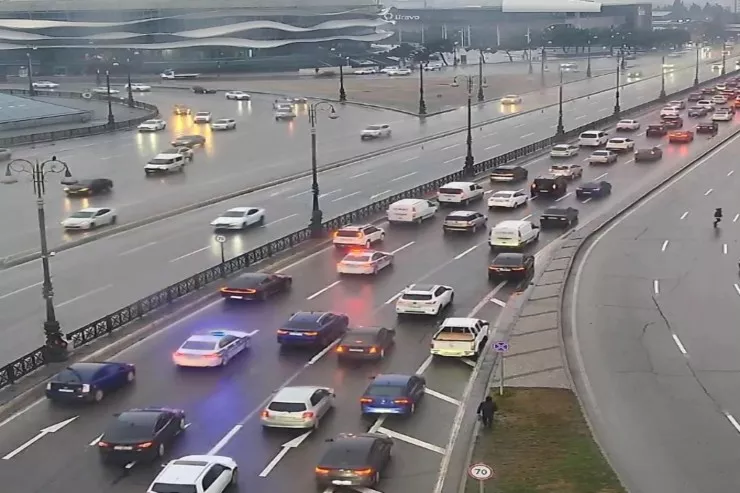 Bakıda bu yollarda sıxlıq var - SİYAHI 