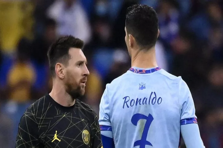 21-ci əsrin ən yaxşı hücumçuları:  Ronaldo 3-cü, Anri 5-ci, Mbappe 7-cidir