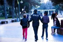 Azərbaycanda avaralara 20 manat cərimə  yazılır? - Hüquqşünas DANIŞDI 