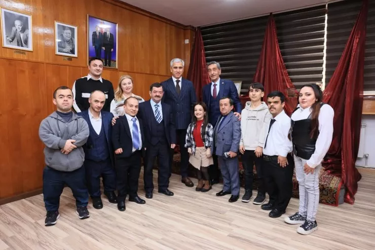 Anar Ələkbərov Bakı Balacalar Teatrında - FOTOLENT 