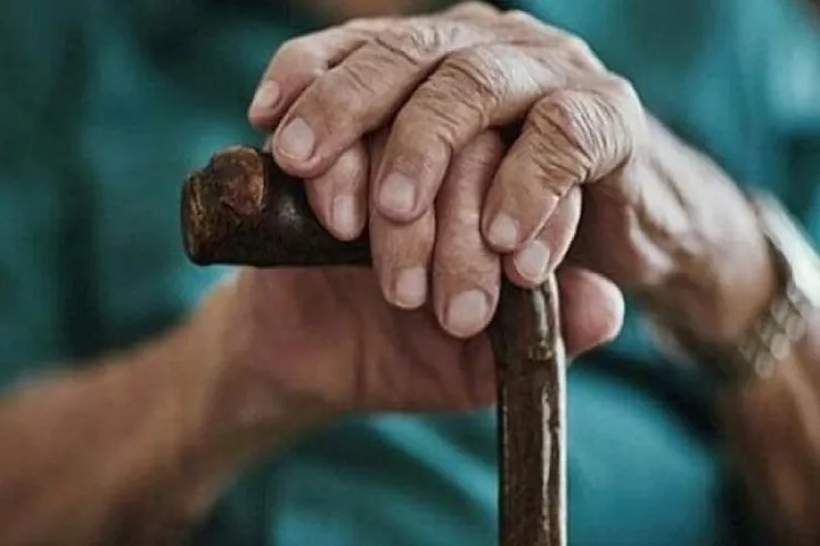 Novxanıda dəniz sahilində gəzən  89 yaşlı kişi öldü