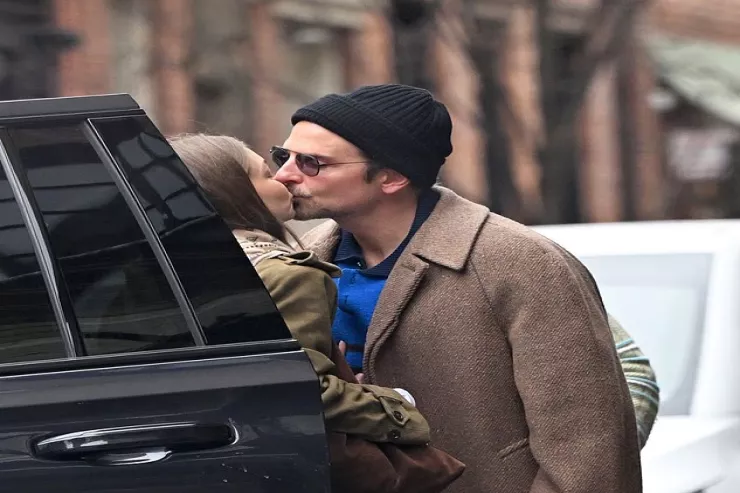 Məşhur aktyorla məşhur model arasındakı  intim anların   FOTOSU 