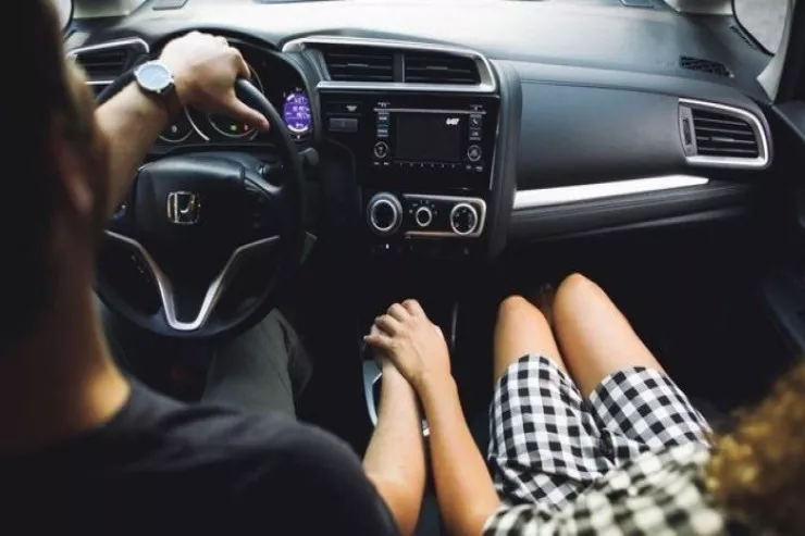 İsmayıllıda 15 yaşlı qızla  cinsi əlaqədə olan HƏBS OLUNDU: maşında tutuldular 