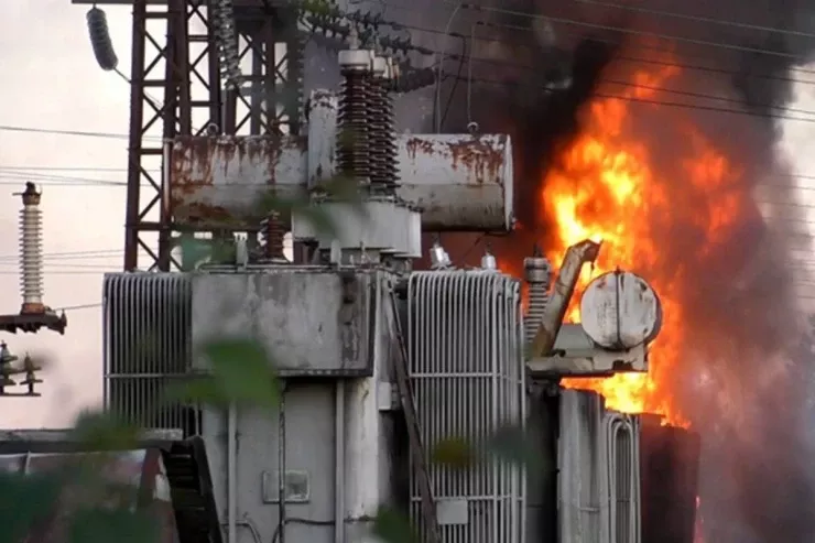 Transformator partladı,  Biləsuvar işıqsız qaldı 