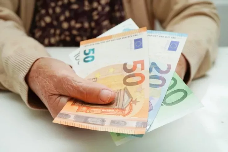 Avropada ən yüksək pensiya verilən  ölkələr - SİYAHI 