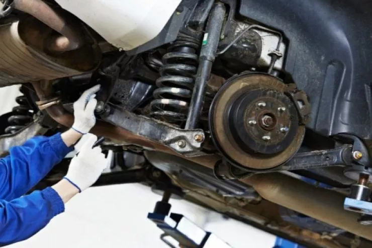 Xızıda DƏHŞƏT:  usta maşının altında CAN VERDİ 