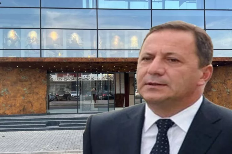 Sabiq icra başçısı lüks sauna tikdirdi - Fəhlələrin pulunu ödəmir 